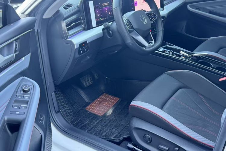 Used Volkswagen Lamando 2023 Lavida L 280TSI DSG Cool & Spicy Edition
