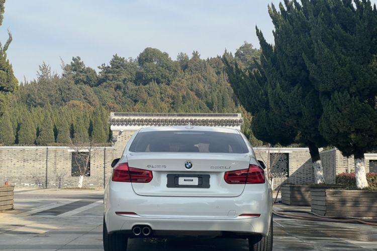 Used BMW 3 Series 2019 320Li Fashion Model
