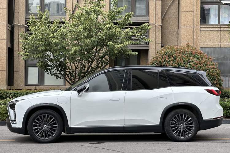 Used Nio ES8 2020 415 km Range 6-Seater Version