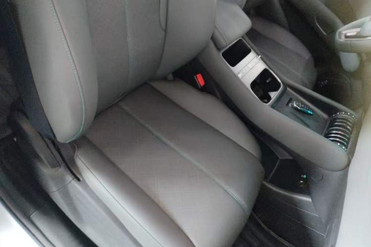 Used BYD Yuan PLUS 2025 Intelligent Driving Version 430 KM – Leading Edition
