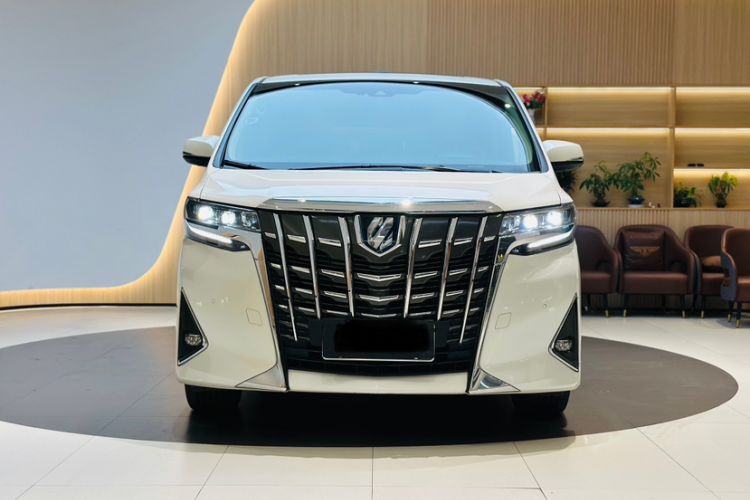 Used Toyota Alphard 2021 Dual-Engine 2.5L Luxury Edition
