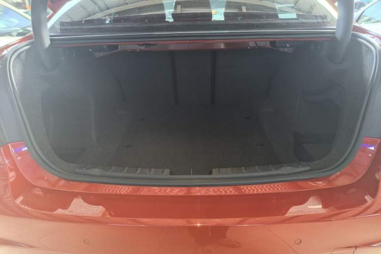 Used BMW 3 Series 2018 320Li Leading Model M Sport Package