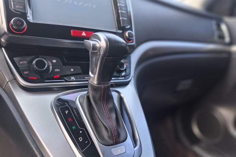 Used Haval H6 2015 Sport Edition 1.5T Automatic Two-Wheel Drive Luxury Model
