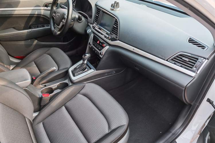 Used Hyundai Elantra (6th Generation / Lingdong) 2016 1.6L Automatic ZhiXuan – Elite Version