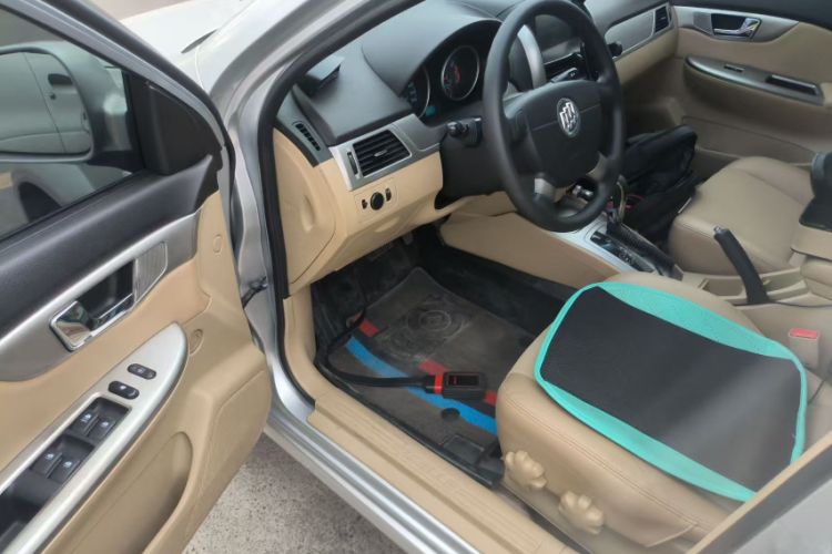 Used Buick Excelle 2013 1.5L Automatic Classic Model
