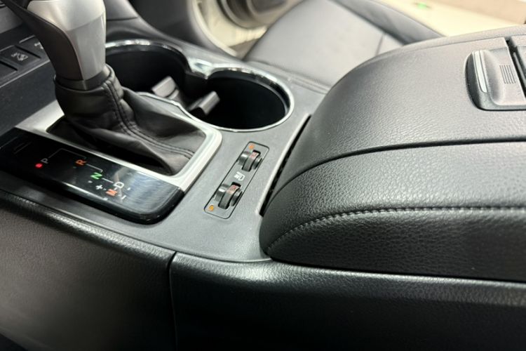 Used Toyota Highlander 2015 2.0T Four-Wheel Drive Ultimate Edition 7-Seater
