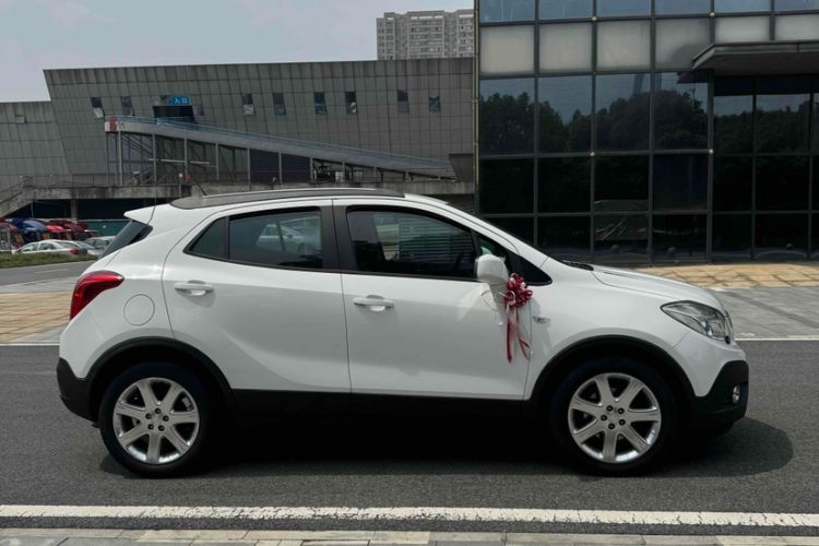 Used Buick Encore 2015 1.4T Automatic Two-Wheel Drive Urban Elite Version
