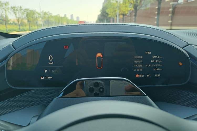 Used Zeekr 001 2025 WE Edition 100 kWh Rear-Wheel Drive
