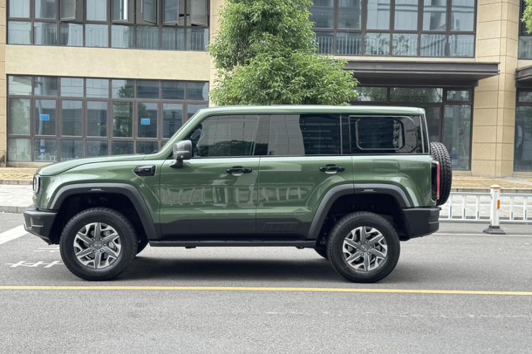 Used Beijing Auto BJ40 2024 2.0D All-New Blade Hero Crosser
