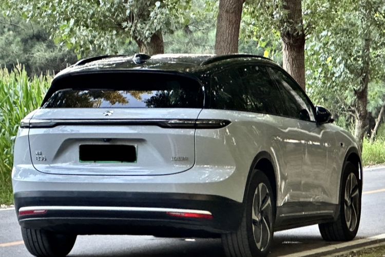 Used Nio ES6 2023 75 kWh
