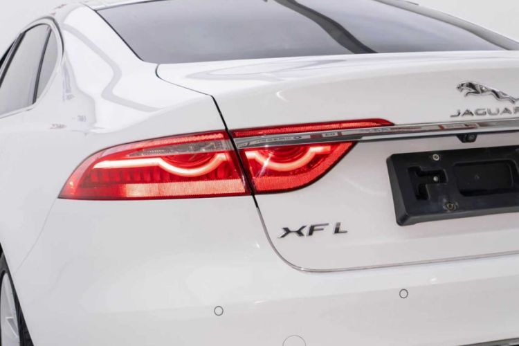 Used Jaguar XFL 2019 XFL 2.0T 200 PS Two-Wheel-Drive Elite Edition
