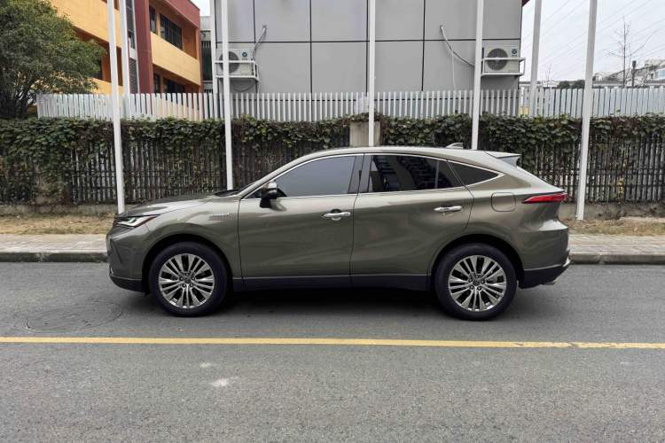 Used Toyota Harrier 2022 Dual-Engine 2.5L CVT Four-Wheel Drive Flagship Edition
