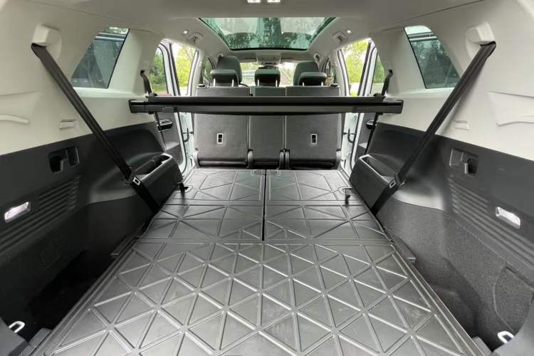 Used Volkswagen ID.6 X 2023 Upgraded Model Pure Long-Range Version
