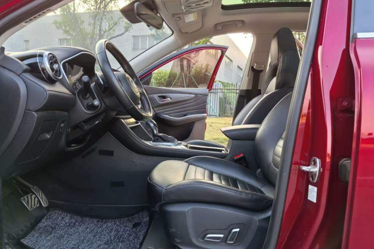 Used MG HS 2018 20T Automatic Two-Wheel Drive Hormone Passion Edition China V Standard