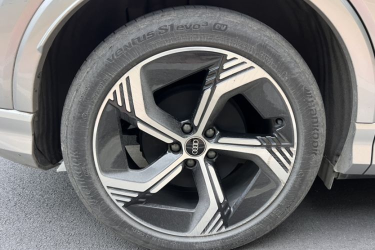 Used Audi Q4 e-tron 2024 40 e-tron Boundary Edition
