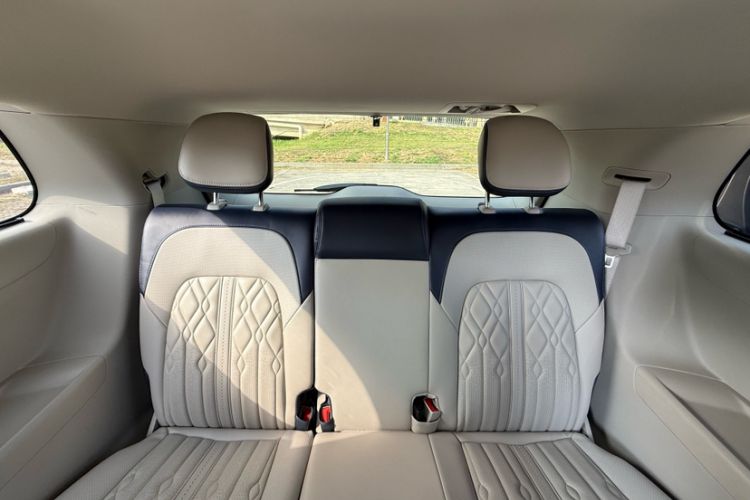 Used Buick GL8 2022 ES Landtrek 653T Comfort Edition