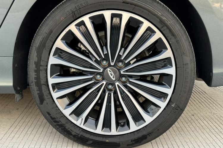 Used Chery Fengyun A8L 2025 1.5 TGDI 145 km Luxury Version
