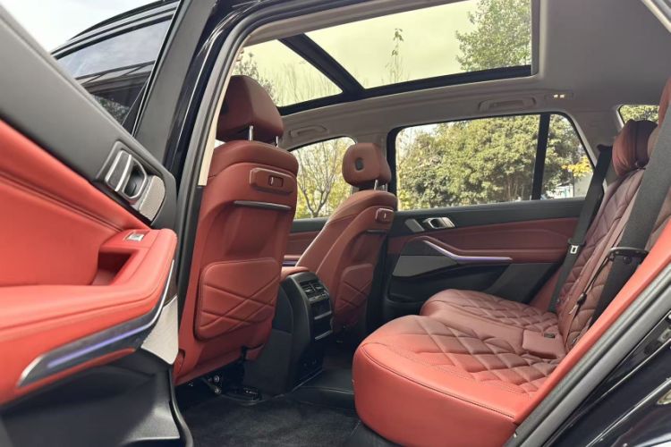 Used BMW X5 2023 xDrive 30Li Luxury M Sport Night Edition Package
