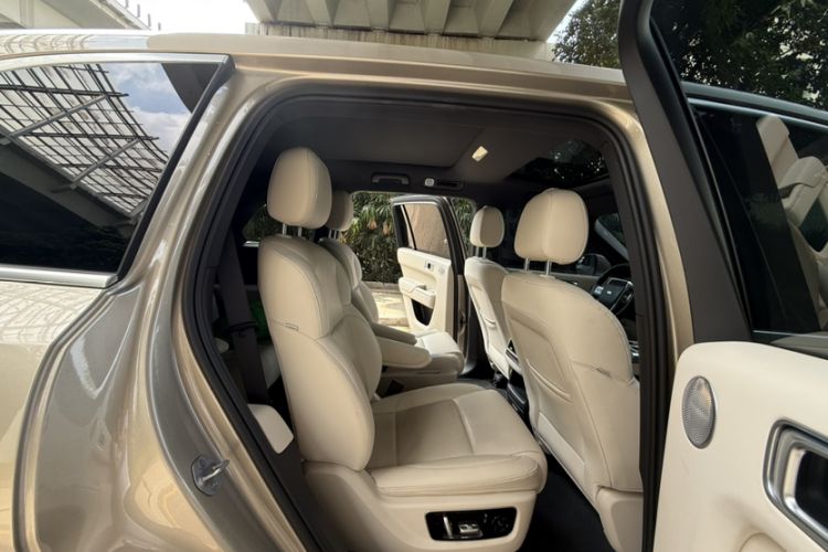 Used Li Auto L8 2023 Pro Model
