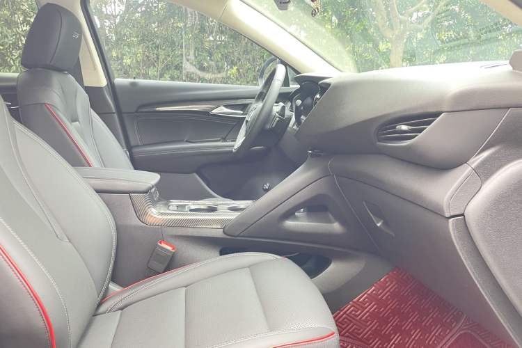 Used Buick Envision 2022 Encore S GS Two-Wheel Drive Smart Sport Model
