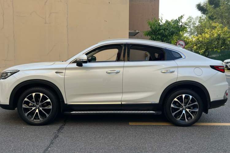 Used Changan CS85 COUPE 2019 1.5T DCT Luxury Version China VI Standard