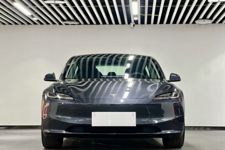 Used Tesla Model 3 2025 Rear-Wheel-Drive Version
