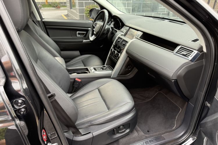 Used Land Rover Discovery Sport 2019 240 PS SE Version China VI Standard