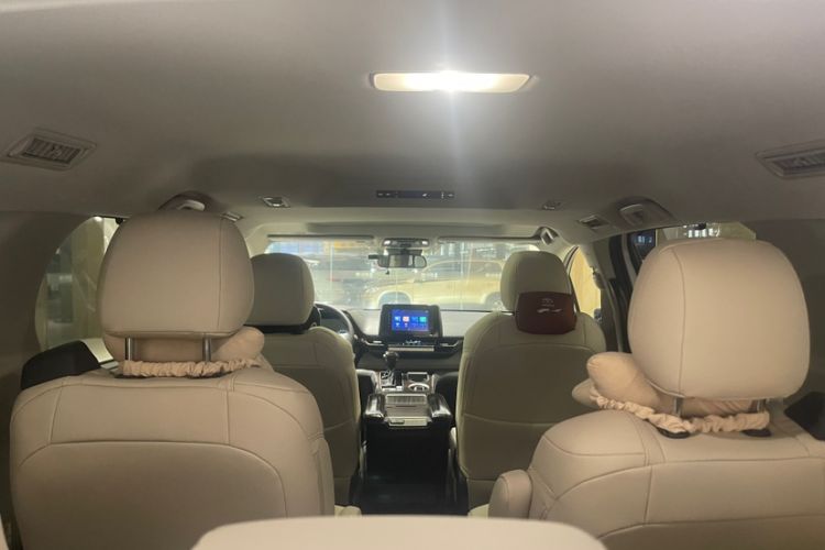 Used Toyota Sienna 2023 2.5L Hybrid Comfort Edition
