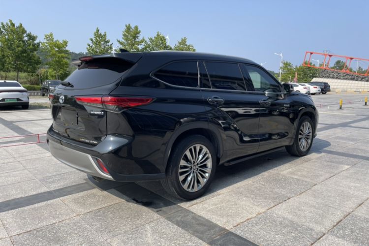 Used Toyota Highlander 2022 Dual-Engine 2.5L Four-Wheel Drive Supreme Edition 7-Seater
