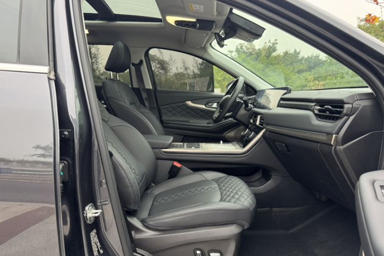 Used  Lingyun 2021 290T Two-Wheel Drive Starry Edition
