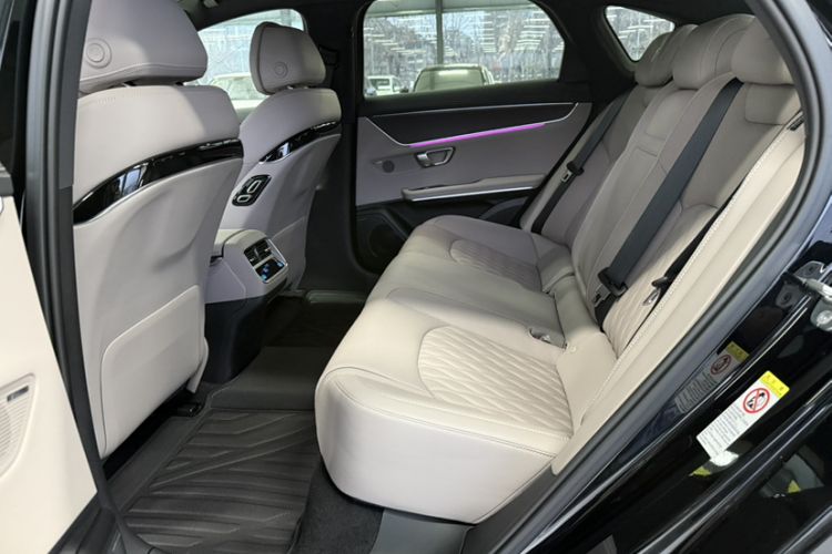 Used BYD Han 2025 DM-i Intelligent Driving Edition 125KM LiDAR Flagship Model
