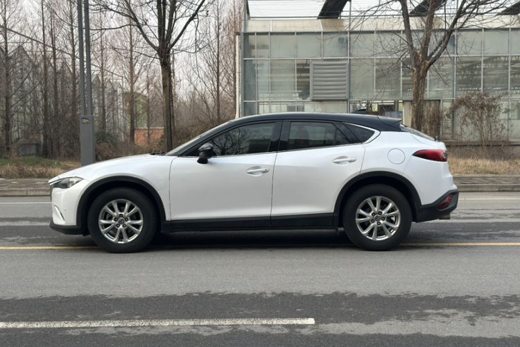 Used Mazda CX-4 2016 2.0L Automatic 2WD Blue Sky Dynamic Edition
