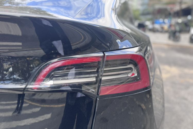 Used Tesla Model Y 2021 Standard Range Rear-Wheel Drive Version
