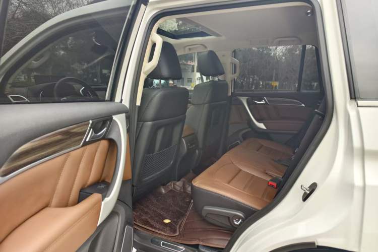 Used Haval H9 2017 2.0T Gasoline 4x4 Comfort Edition 5 Seats