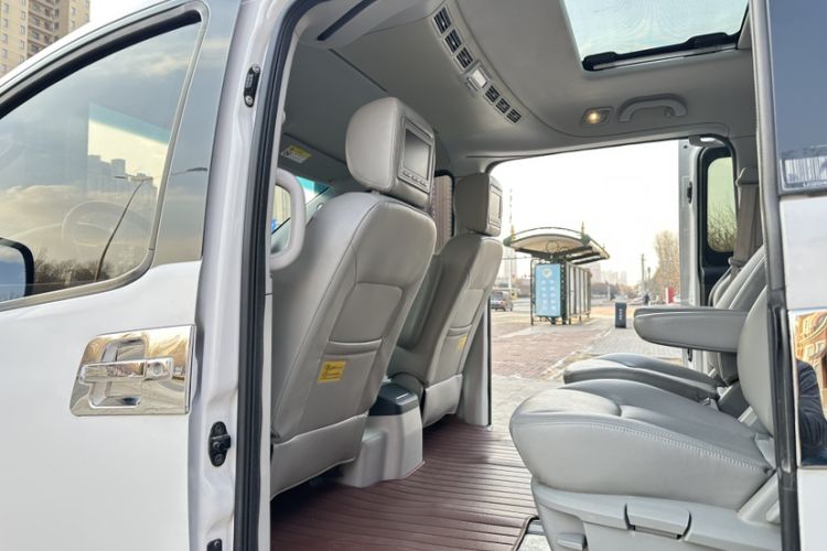 Used  Refine M5 2016 2.0T Gasoline Automatic Business Edition