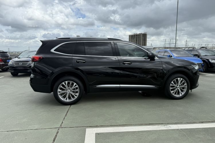 Used Buick Envision 2022 Encore Plus 652T Five-Seat Luxury Model
