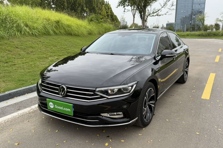 Used Volkswagen Magotan 2021 330TSI DSG 30th Anniversary Edition
