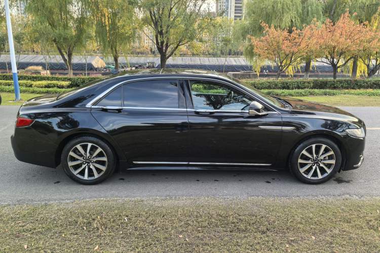 Used Lincoln Continental 2019 2.0T Two-Wheel Drive Luxury Edition China VI Standard
