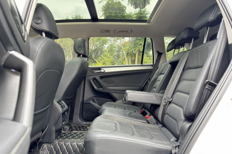 Used Volkswagen Tiguan L 2019 Updated Version 330TSI Automatic Two-Wheel Drive Panoramic Comfort Edition China VI Standard