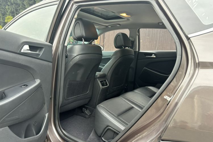 Used Hyundai Tucson 2015 1.6T Dual-Clutch Two-Wheel-Drive Smart Model
