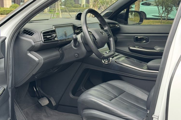 Used Nio ES8 2022 100kWh Signature Edition Seven-Seater
