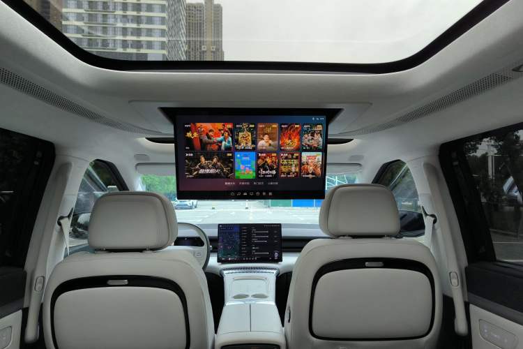 Used XPeng X9 2024 702 Ultra-Long Range Pro
