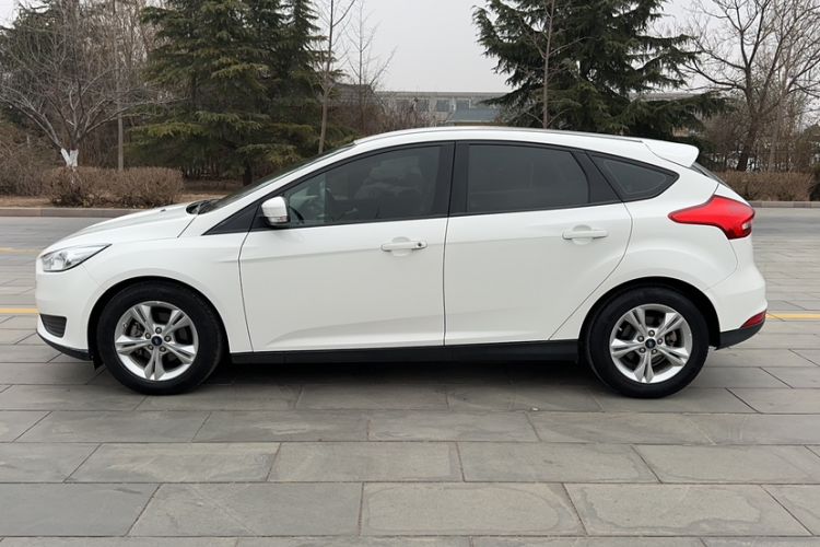 Used Ford Focus 2018 Hatchback Classic 1.6L Automatic Comfort Plus SmartDrive Edition