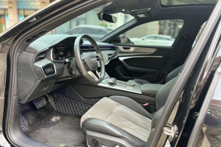 Used Audi A6L 2023 40 TFSI Luxury Dynamic Model
