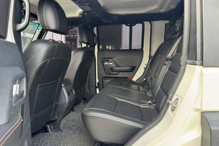 Used  BJ40 2016 40L 2.0T Manual All-Wheel Drive Prestige Edition