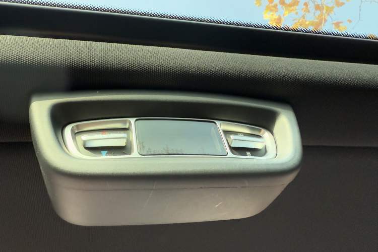 Used Mercedes-Benz V-Class 2018 V 260 AMG Sport Edition China V Emission Standard
