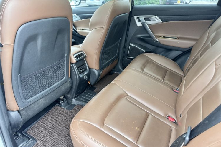 Used Geely Auto Emgrand X7 Sport 2016 1.8TD Automatic ZhiZun Version
