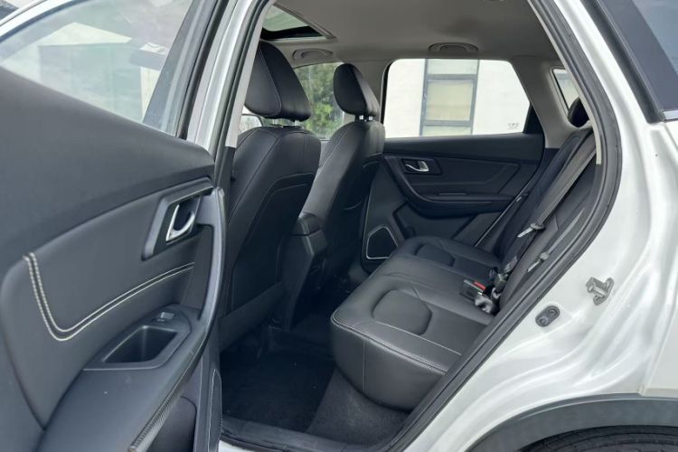 Used Bestune X40 2018 Internet Celebrity Edition 1.6L Automatic Luxury Version
