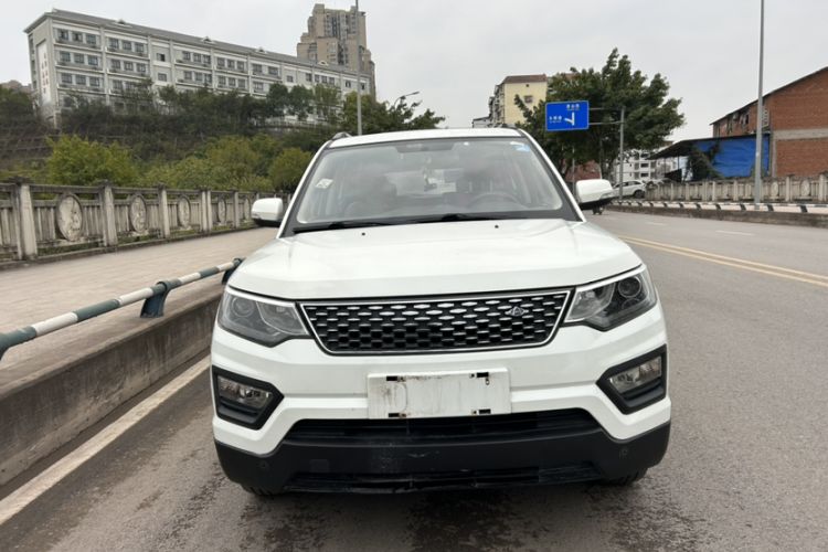 Used Oshan CX70 2017 Facelifted CX70T 1.5T Manual High-Performance Edition
