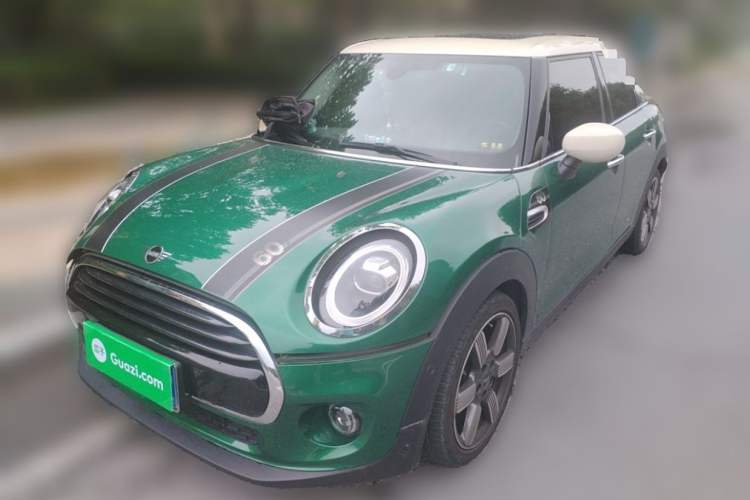 Used  MINI 2019 1.5T COOPER 60th Anniversary Edition Five-Door Version
